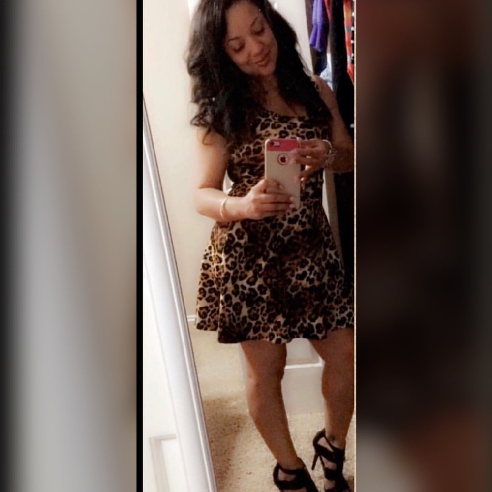 Dress - Picture 3 of 3